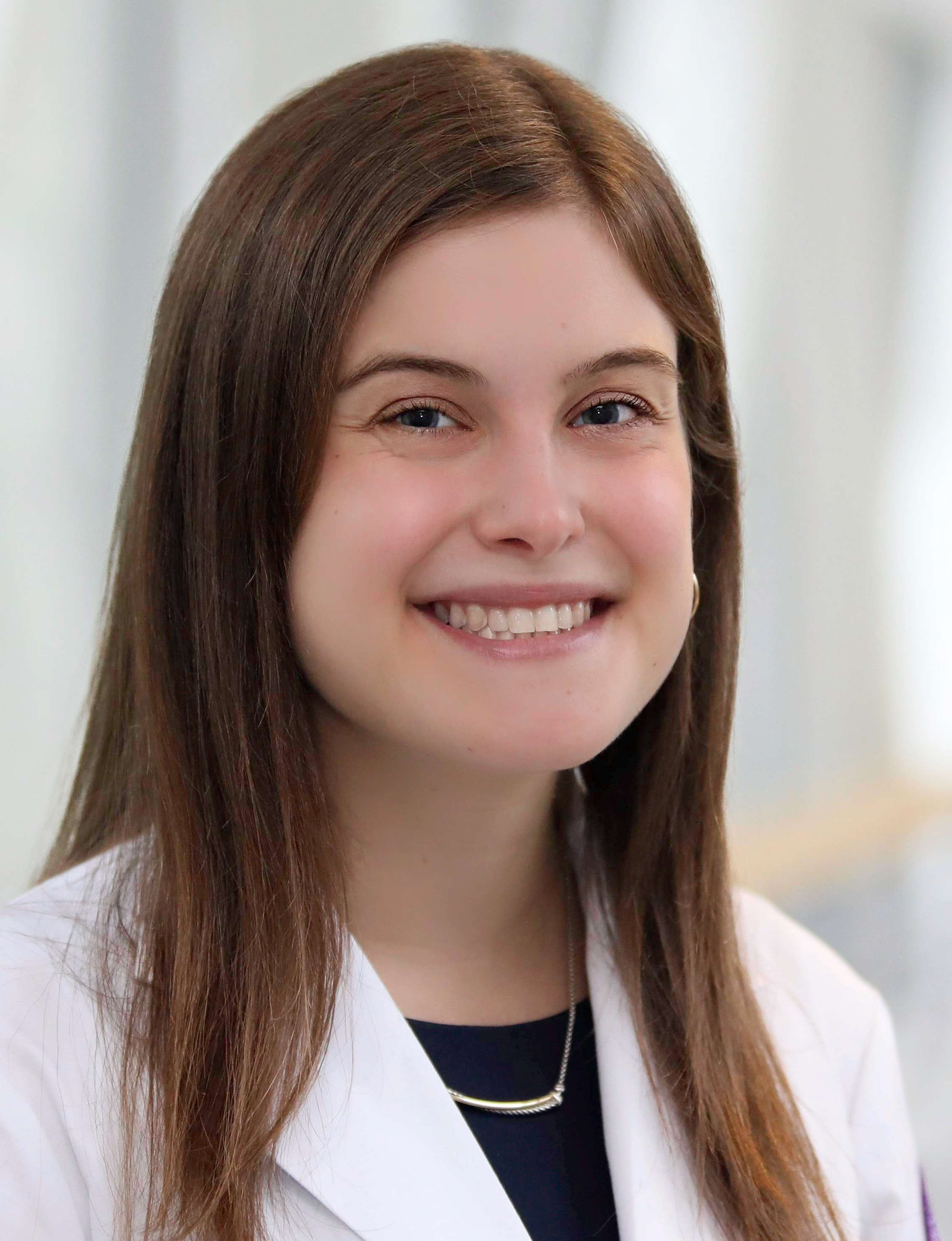 Caroline Kratka headshot